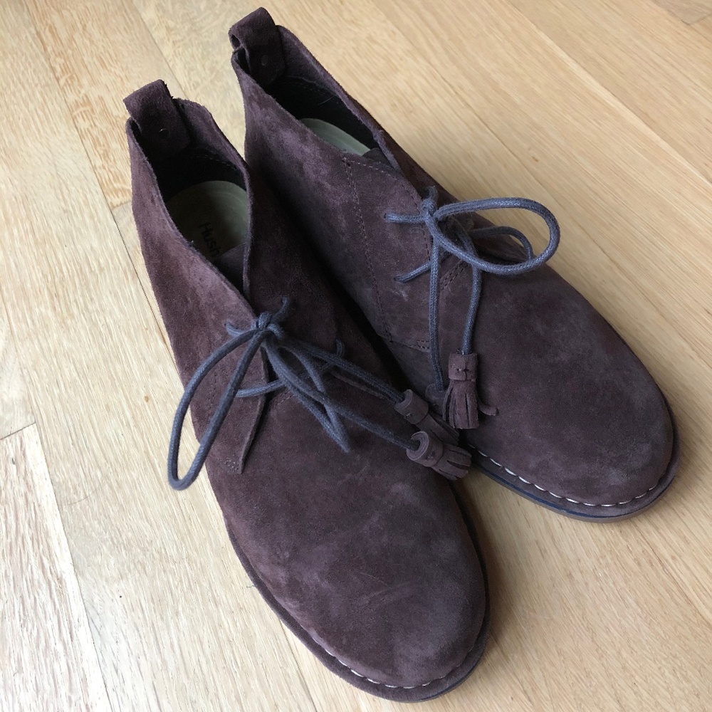 Womens Hush Puppies, brown suede Chukkas